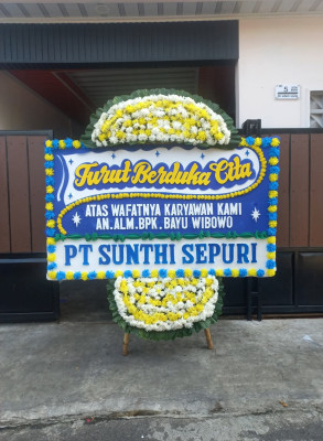 Papan Bunga Duka di Tomarundung